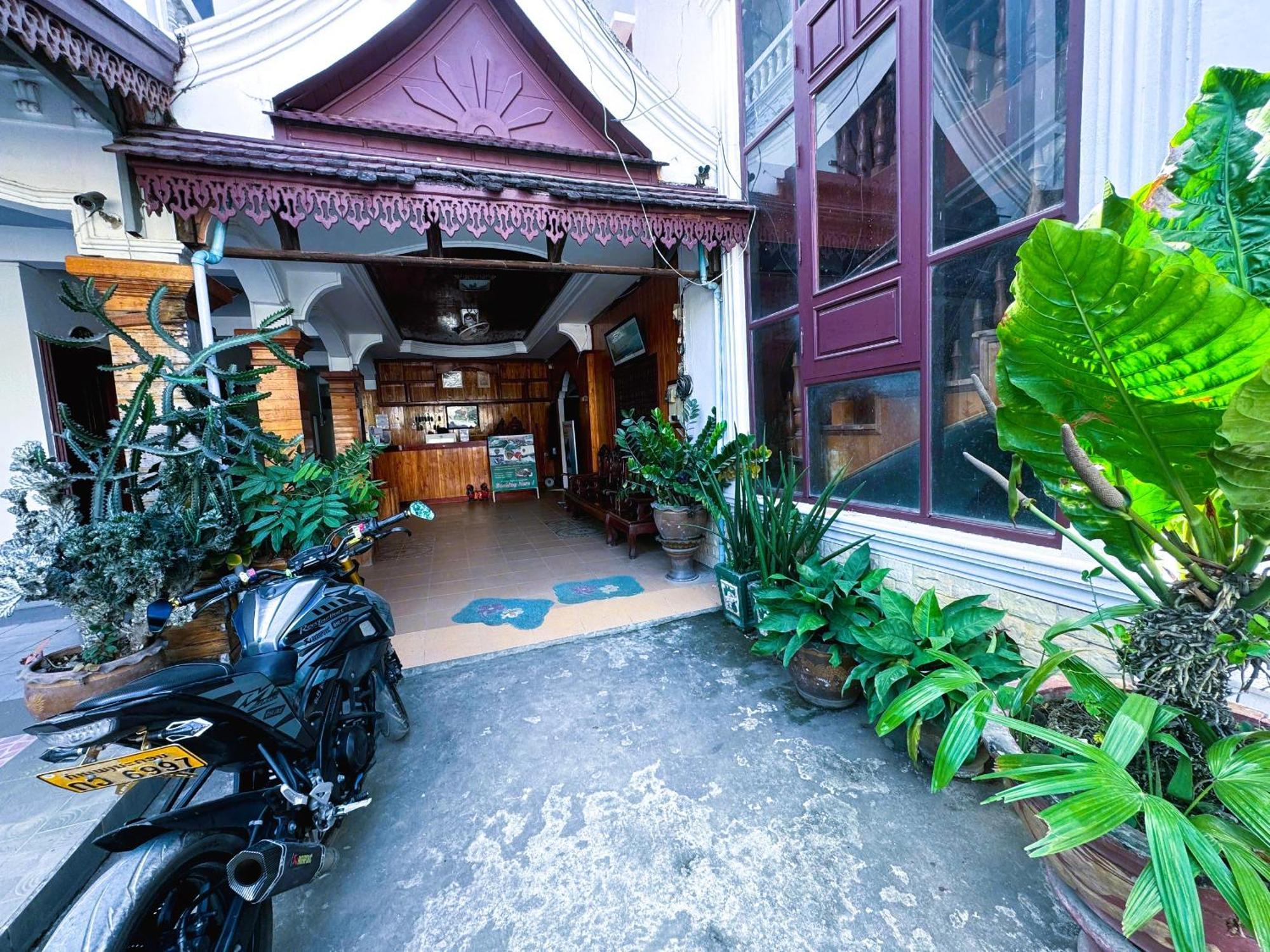 Walking Street Villa Vangviang Kültér fotó